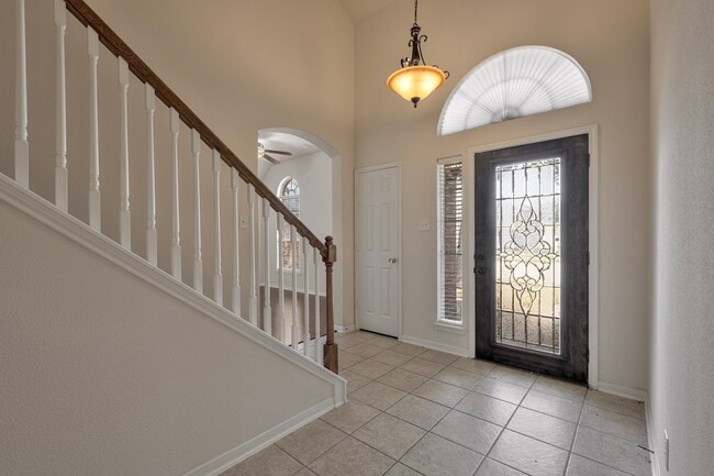 Photo - 2107 Auburn Vale St