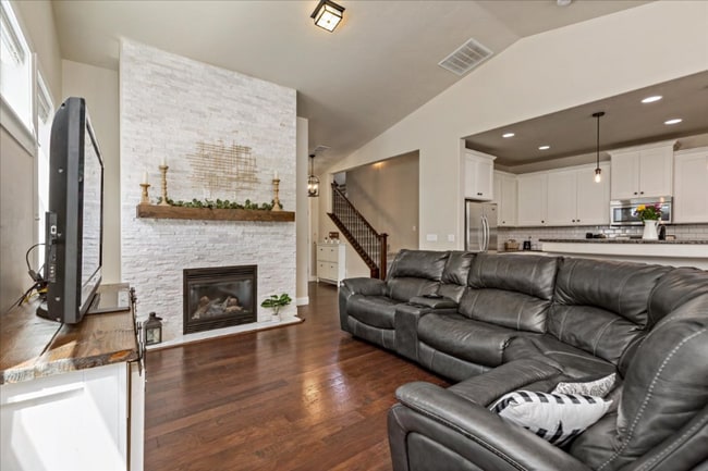 Photo - 514 N Vandries Way