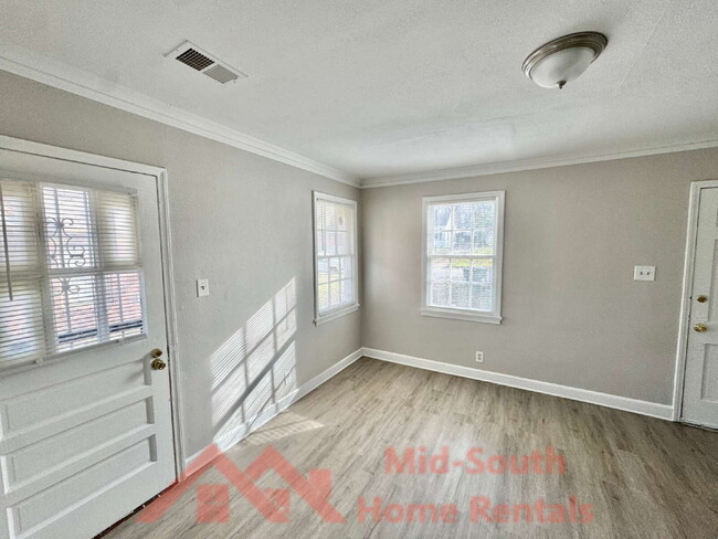 Photo - 3472 Hadley Rd