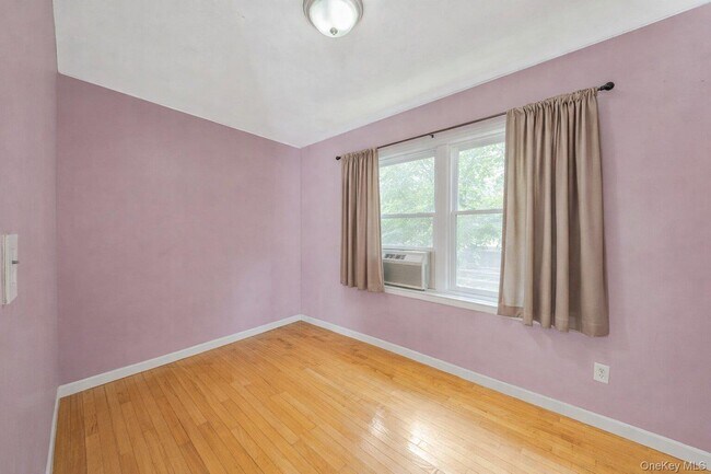 Photo - 138-41 230th Pl