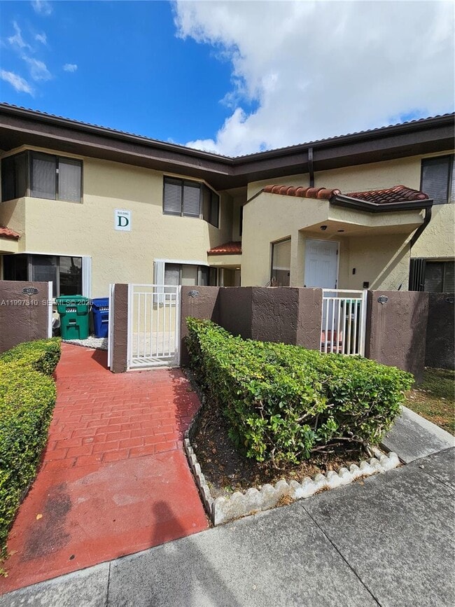 Photo - 9781 SW 138th Ave Unit DB1R