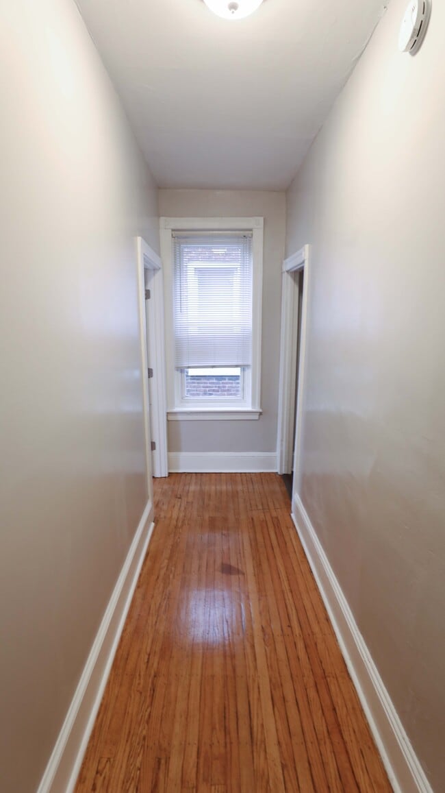 141 Manheim St. Unit 2ndFloor