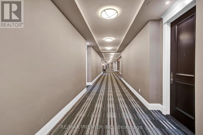 Photo - 9909 Pine Valley Dr Unit 402