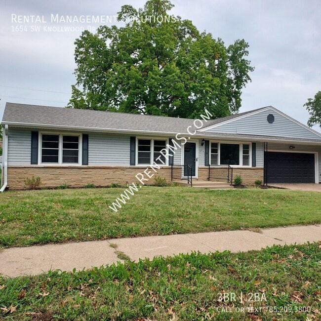 Photo - 1654 SW Knollwood Dr
