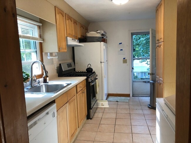 Photo - 12 Oakland Rd Unit 2