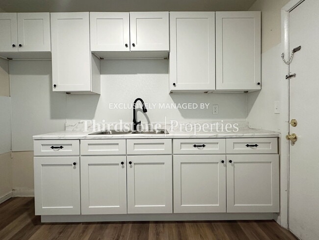 Photo - 5502 Plymouth St