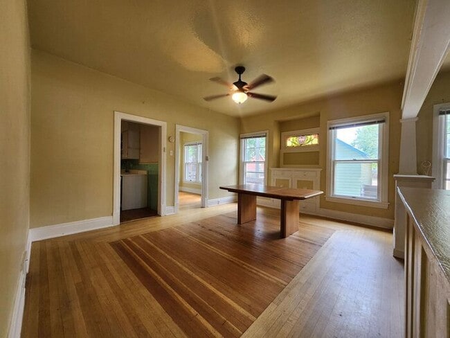 Photo - Victorian Home Downtown – Available NOW, 6...