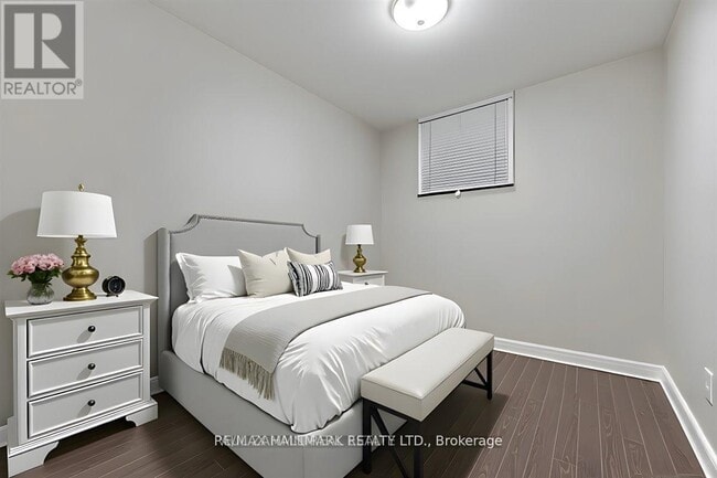 Photo - 90 Grandview Ave