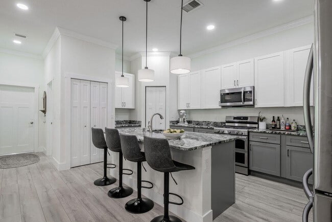 Photo - 1155 SW Bent Pine Cove