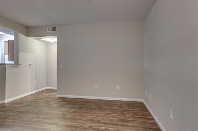 Photo - 2320 Gracy Farms Ln Unit 614