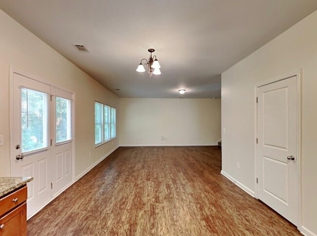 Photo - 2495 Valley Creek Dr