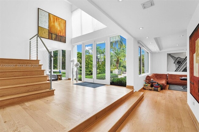 Photo - 145 Biscay Dr