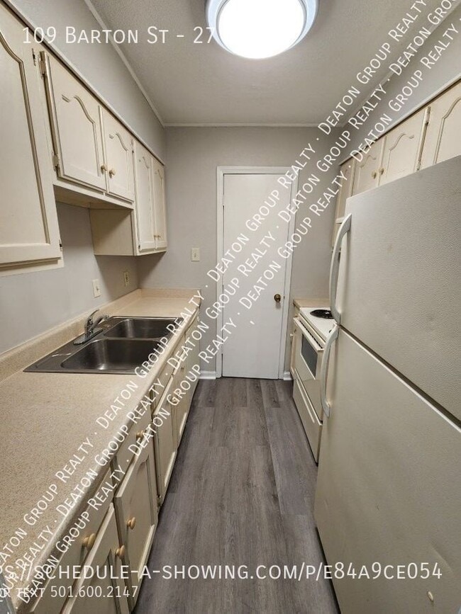 Photo - 109 Barton St Unit 27