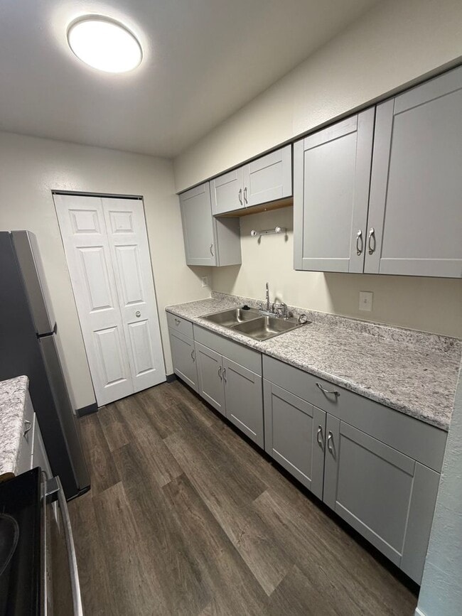 Photo - 305 W Locust St Unit 17