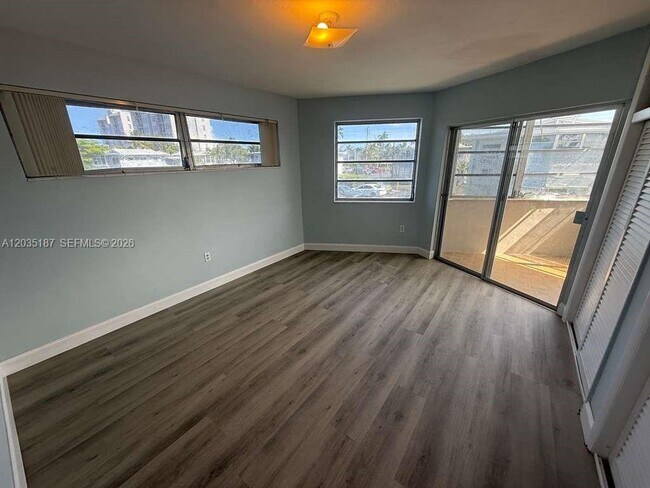Photo - 1663 NE Miami Gardens Dr Unit 238