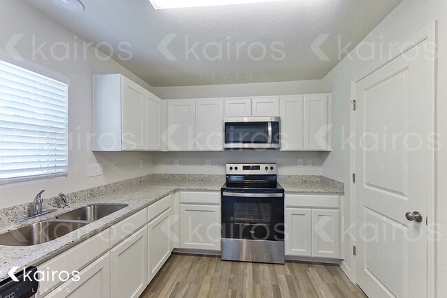 Photo - 1247 Huntington St
