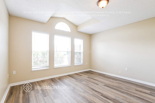 Photo - 3277 Bellingham Dr