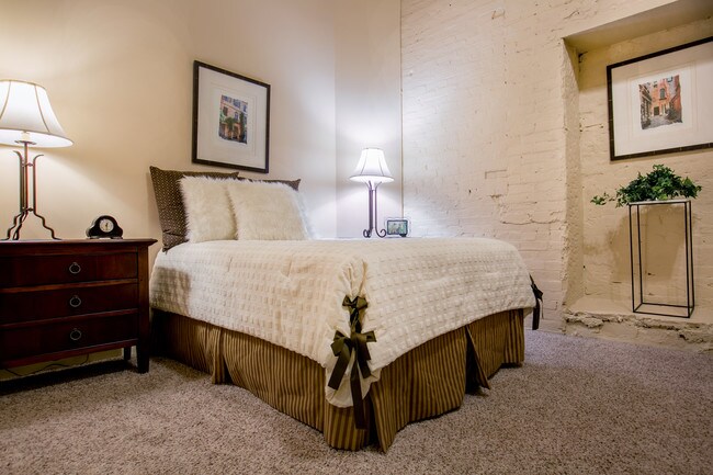 Sycamore Place Lofts bedroom