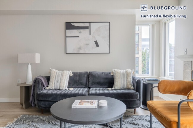 Photo - 526 Yale Ave N Unidad FL5-ID1003