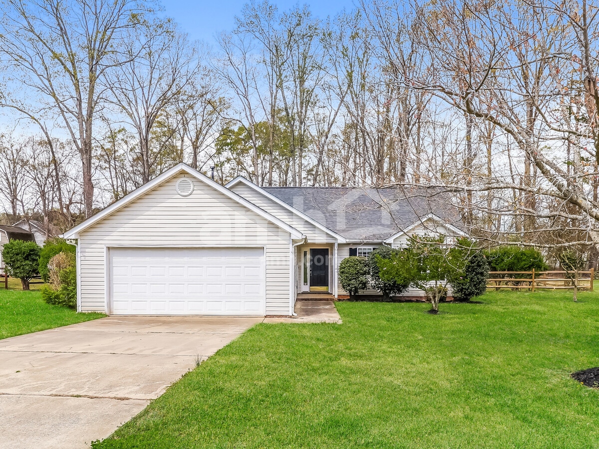 Photo - 2136 Millstone Ln