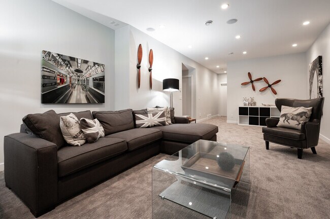 2329-2353 53 Ave SW Unit SI ID1634054P