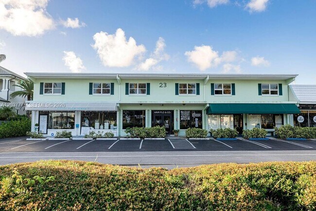 23 Royal Palm Pl Unit B