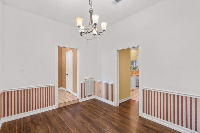 Photo - 616 Westwood Cir