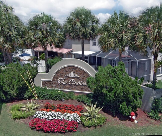 Photo - 5 Gables Blvd