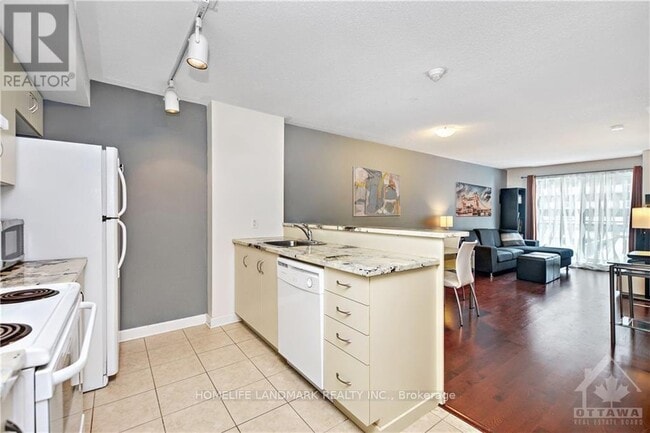 Photo - 138 Somerset St W Unit 509