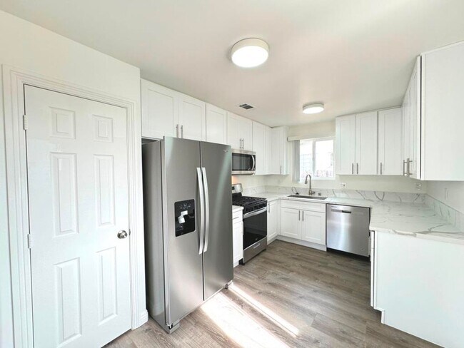 7304-7308 Fulton Street