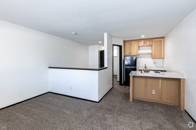 Studio - 440SF, Living-room