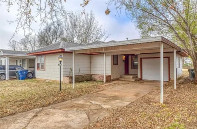 Building Photo - 1814 S 20th St