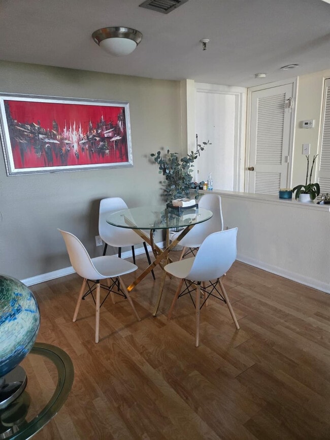 Photo - 6797 Willow Wood Dr Unit 6073