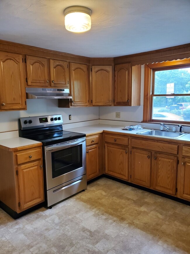 Photo - 192 Spring St