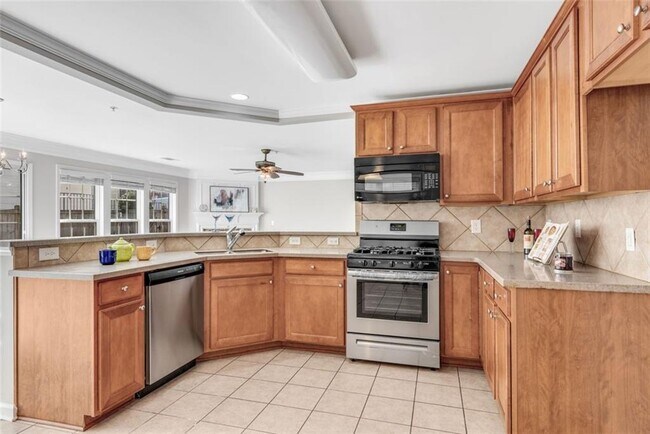 Photo - 268 Balaban Cir