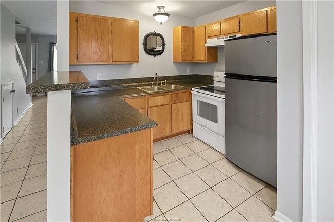 Photo - 2807 Wildflower Dr