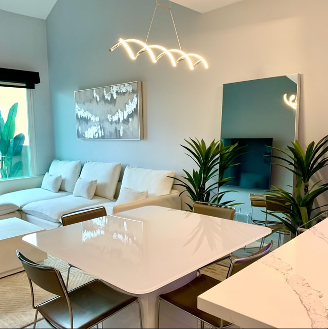 Photo - 4060 Glencoe Ave Unidad 303