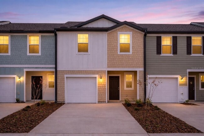 Building Photo - 5942 Chestnut Grv Pl