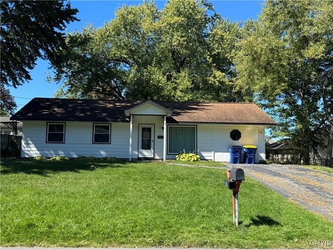 Photo - 304 Birchwood Blvd