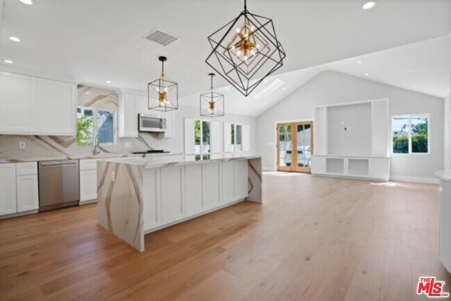 Photo - 4456 Calhoun Ave