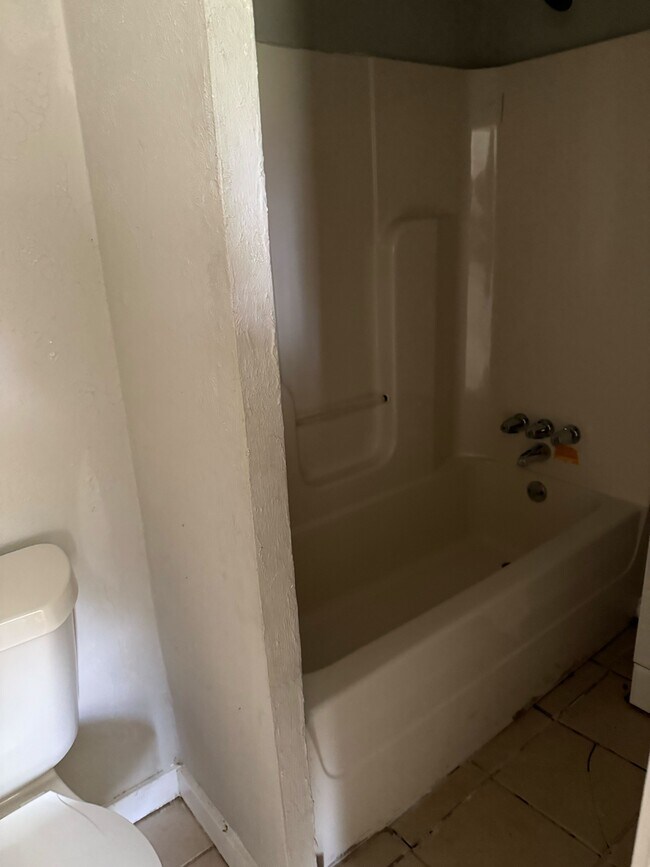 Photo - 4833 N State St