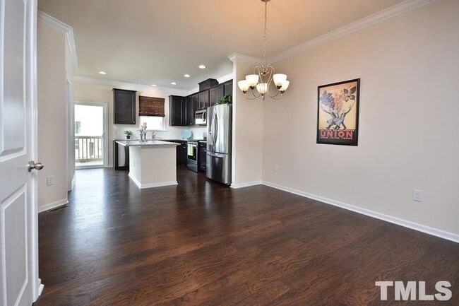 Photo - 1108 Finch Ct