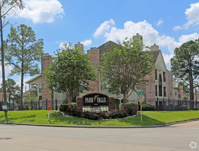 Park Falls - Park Falls Apartments