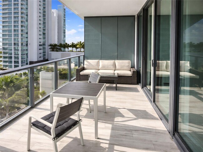 Photo - 480 NE 31st St Unit 802