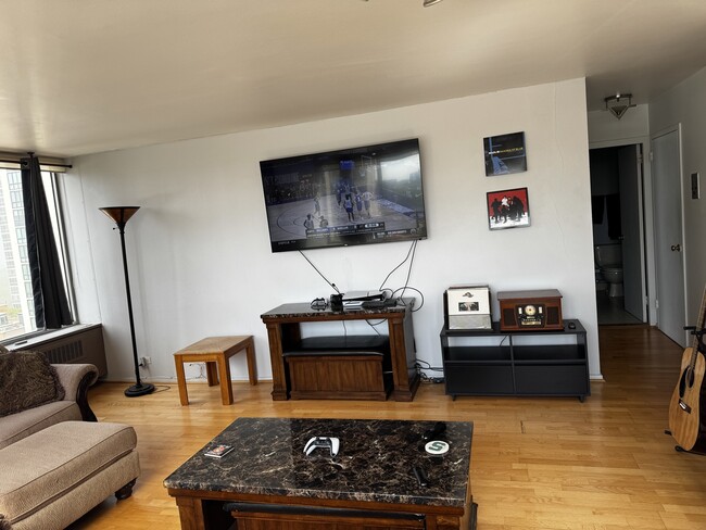 Photo - 70 W Burton Pl Unit 1101