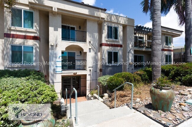 Building Photo - OCEAN BEACH GEM , 2 BEDROOM 2 BATH WITH AS... Unit 206 Rental