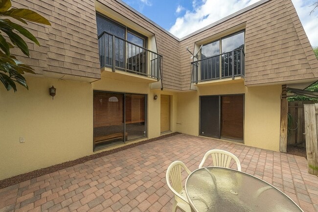 Photo - 2950 SW 22nd Cir