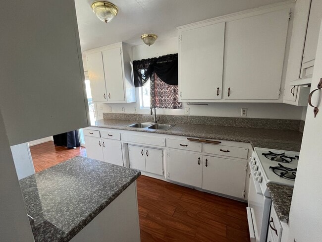 Photo - 2 bedroom 2 bathroom House In Apple Valley, Ca
