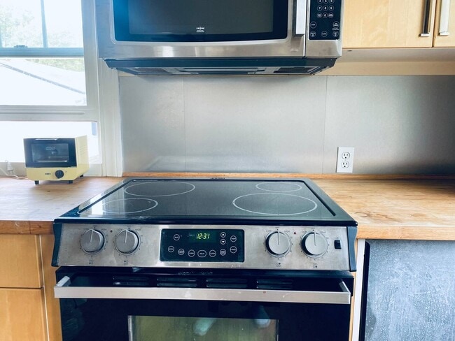 47 Barnard Ave Unit 2B