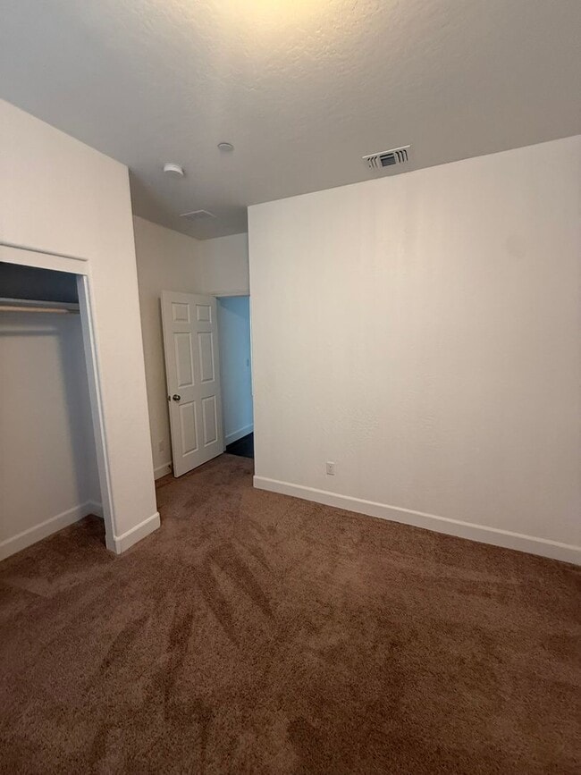Photo - Stunning 4-Bedroom Family Home – Available Now!